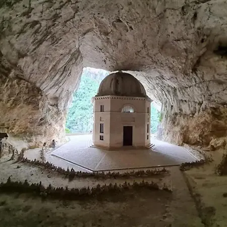 L'albero Delle Noci 公寓 *